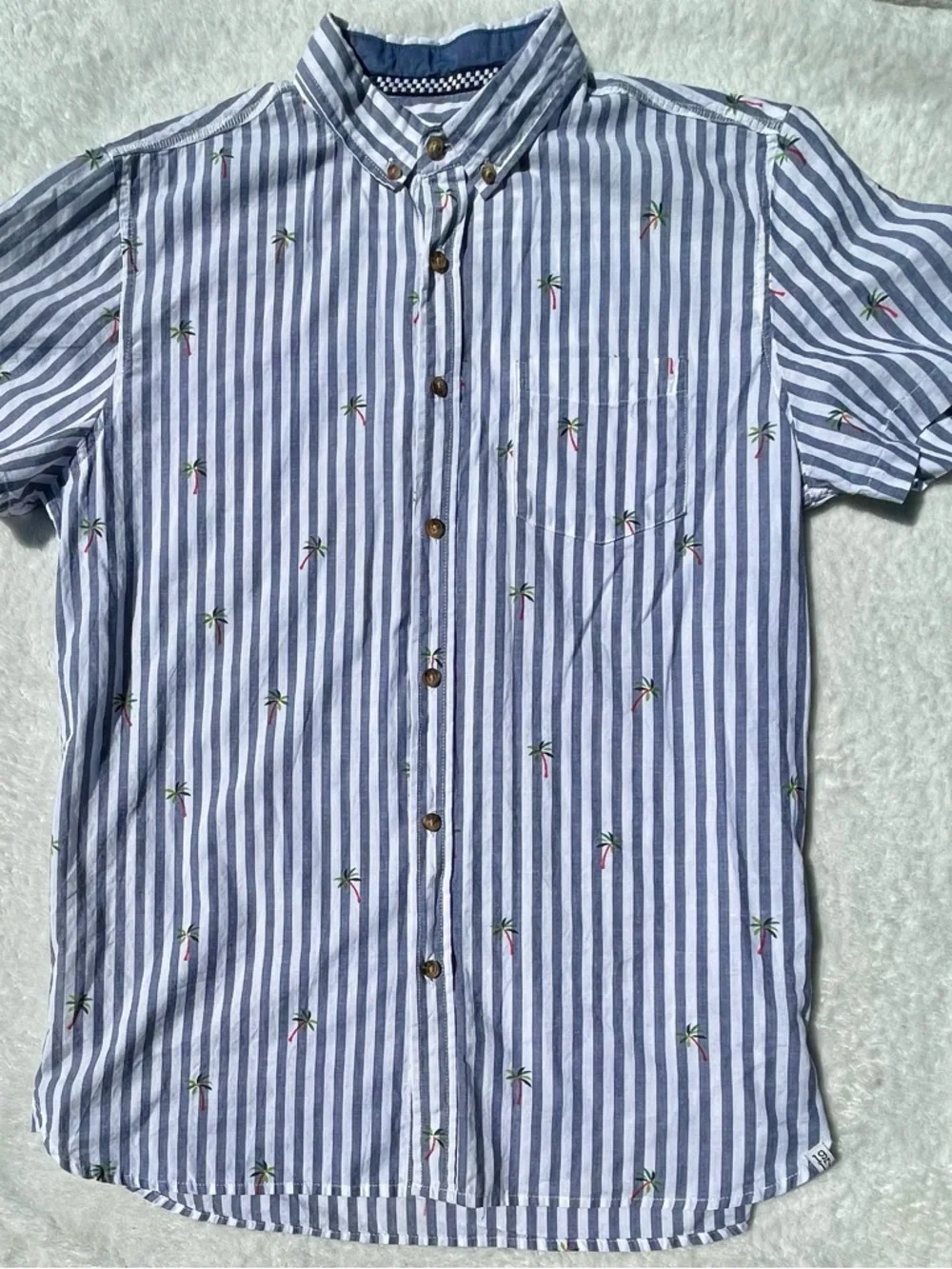 Sovereign Code Blue‎ and White Striped Short Sleeve Button-Down Shirt